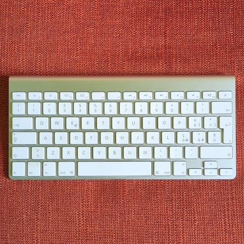 Apple wireless keyboard - apple,