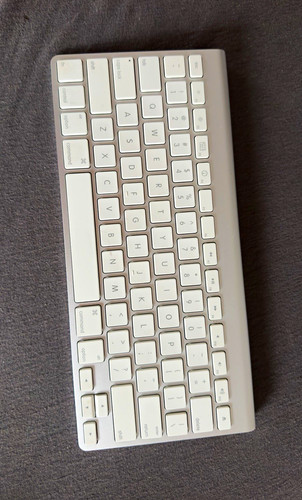Apple wireless keyboard - apple,