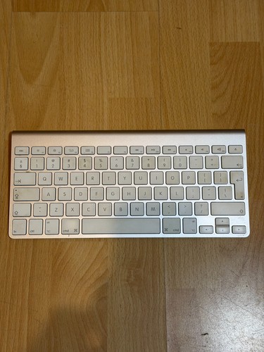 Apple wireless keyboard - apple,